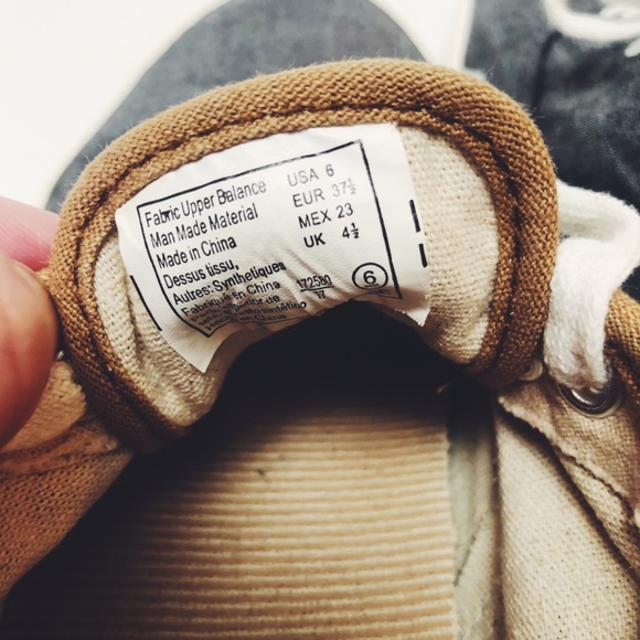 American Eagle Women's Blue Canvas Sneakers - Gently Worn - Size 6 - Picture 8 of 8